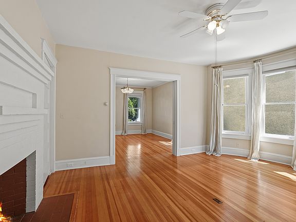 5th image of 5602 39th St NW