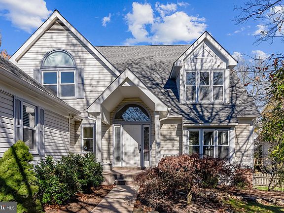 5th image of 13708 Frankford Cir