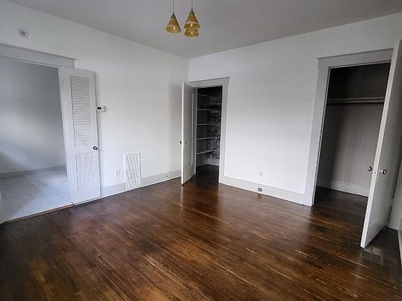 3rd image of 1305 Kings Hwy #1307A