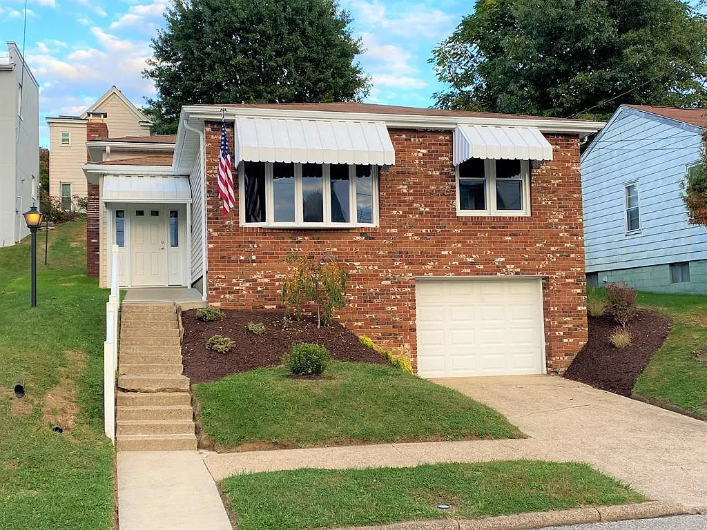 1010 Weaver Ave photo 1