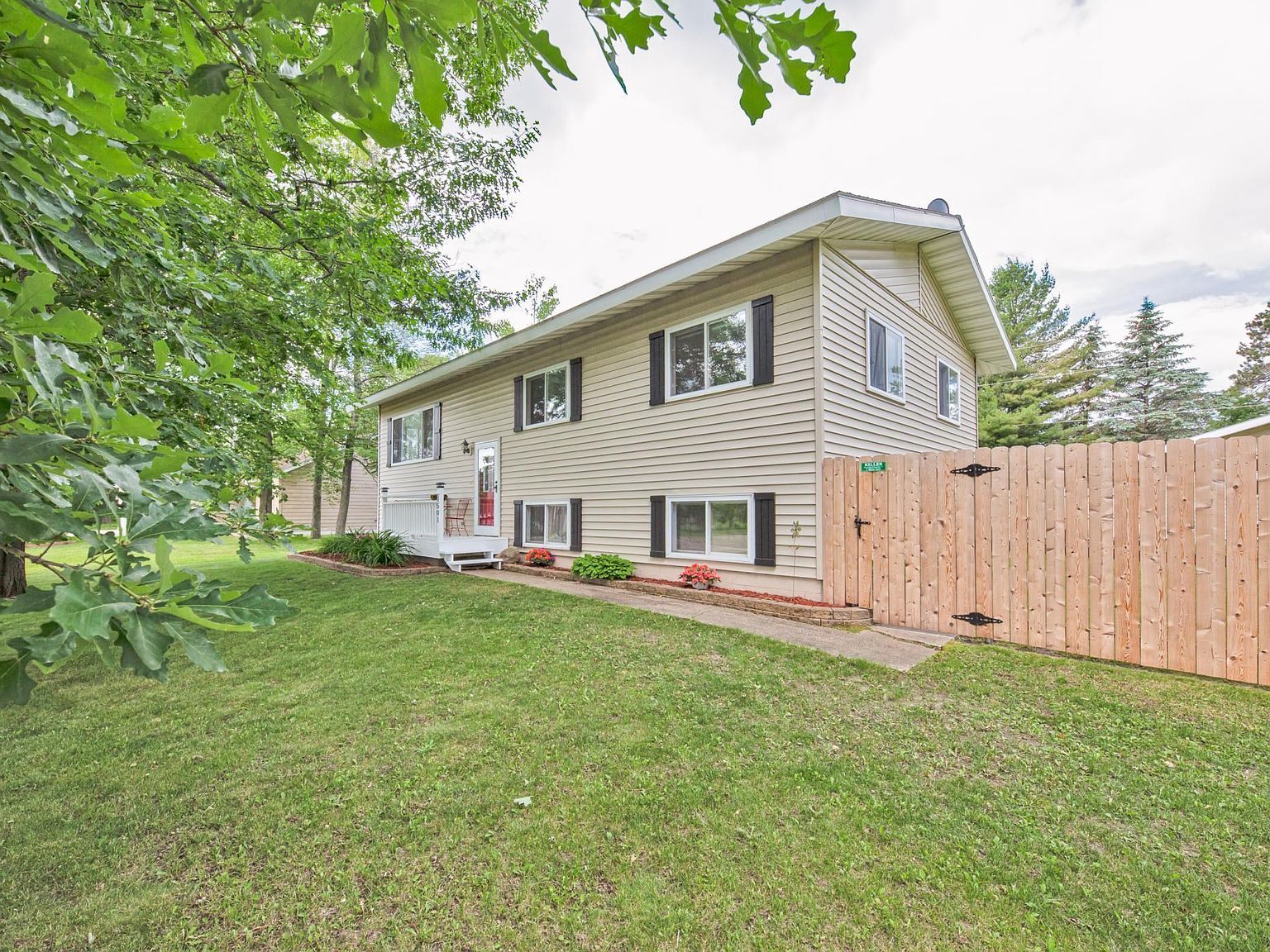 1501 SE 7th Ave, Grand Rapids, MN 55744 Zillow