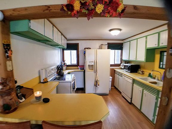 5th image of 8757 S Bills Lake Ct