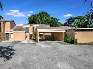 1061 NW 13th St APT 4, Boca Raton, FL 33486