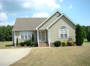 106 Bruton Craft Ln, Pinetops, NC 27864