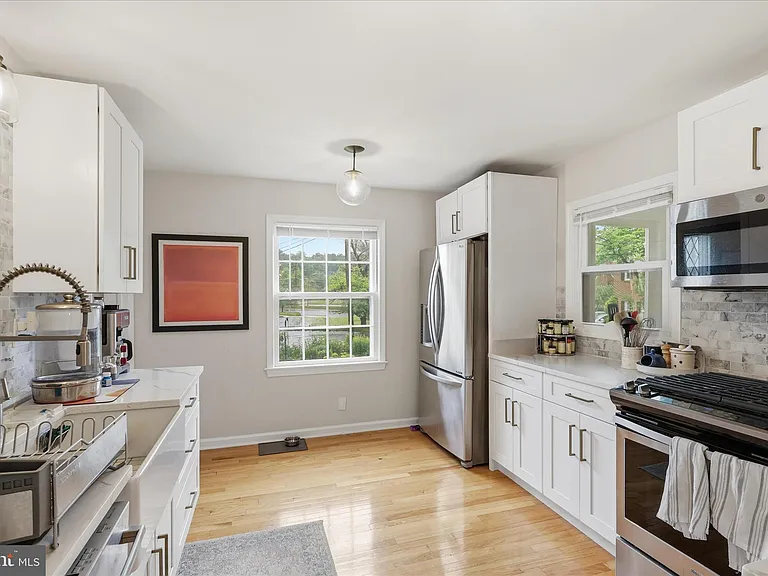108 Oakmont Ct NE — Photo 9