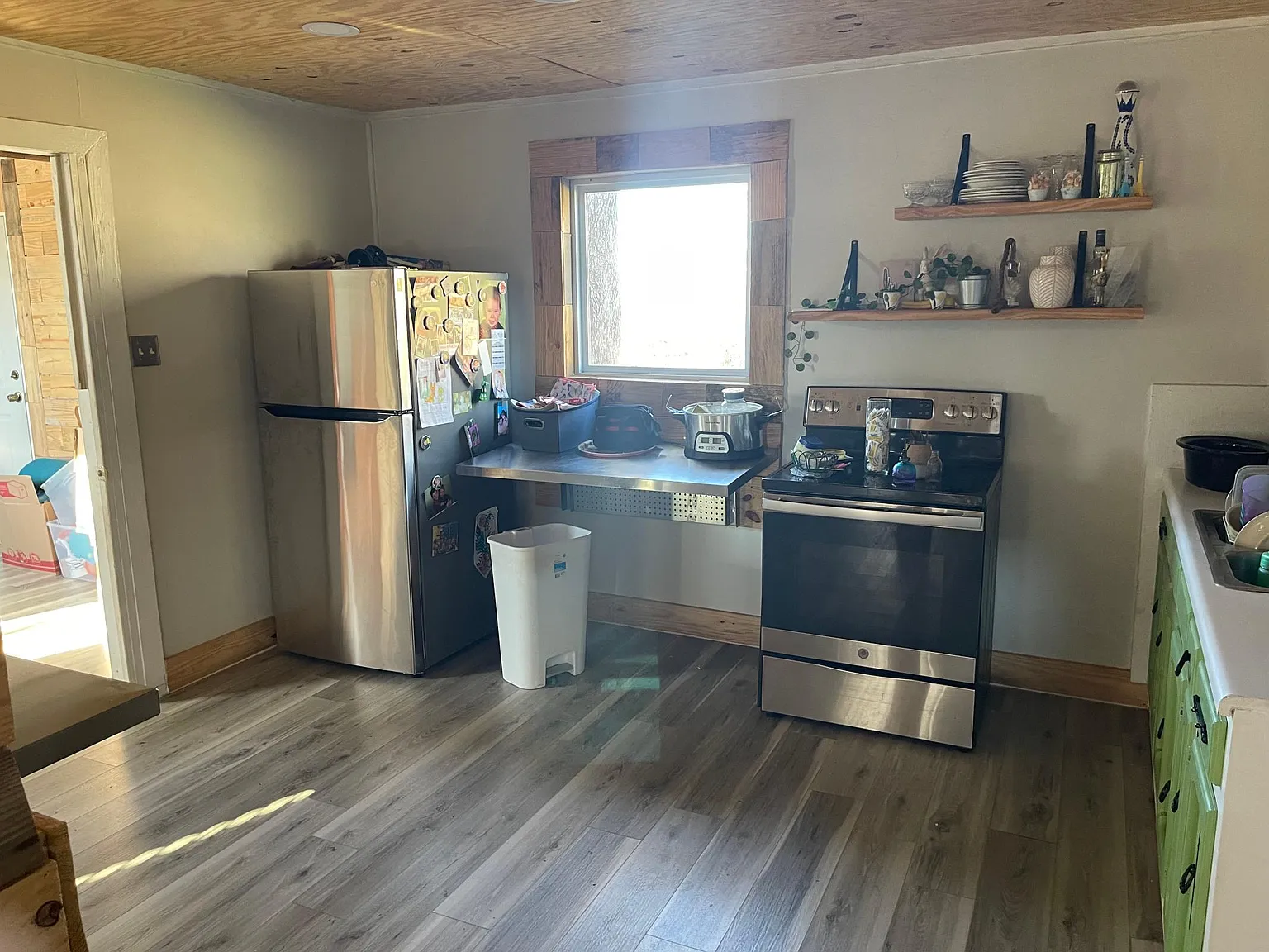 3 bed, 1200 sqft, $1,400 — Photo 2