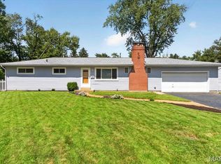 4725 Candace Dr, Saint Louis, MO 63123