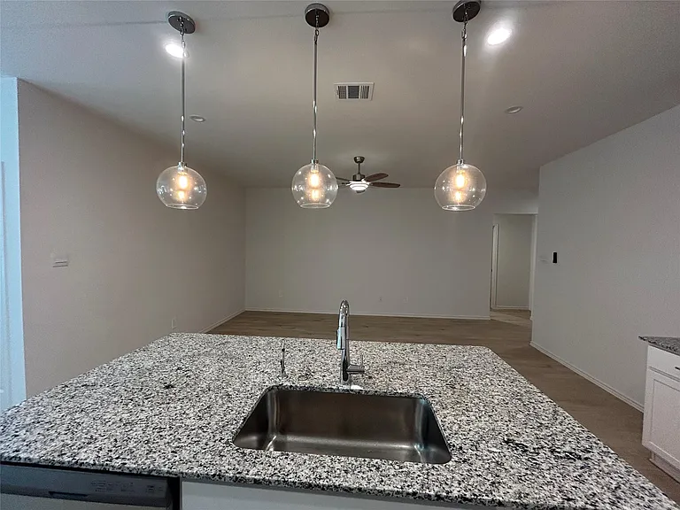 1307 Windom Court Way — Photo 7