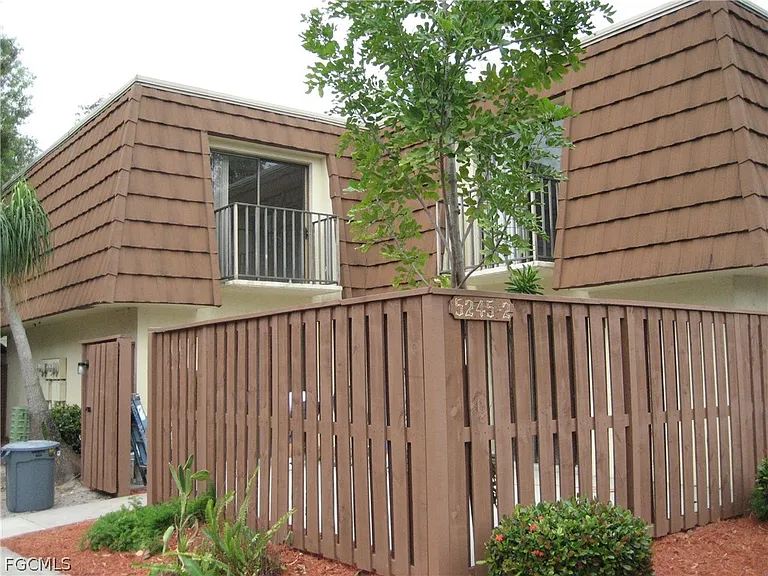 5245 Cedarbend Dr #2 — Photo 1