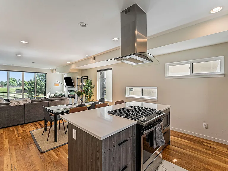 3402 W 18th Ave — Photo 6