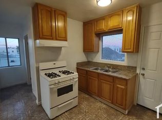 1036 N Norman Ct, Long Beach, CA 90813
