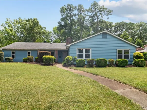 24 Whetstone Dr, Hampton, VA 23666