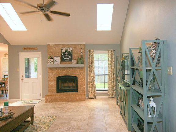 5th image of 2803 Pueblo Ct N