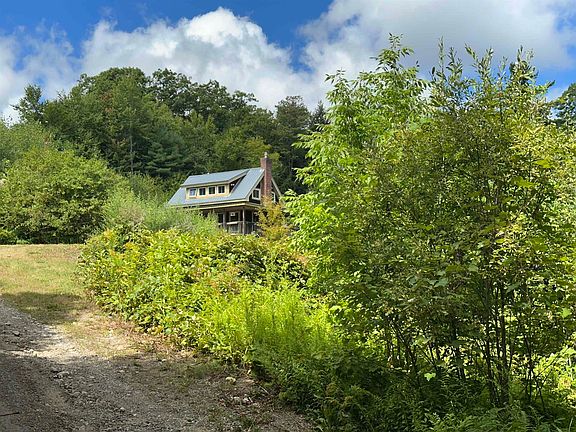 2nd image of 318 Clinton Road