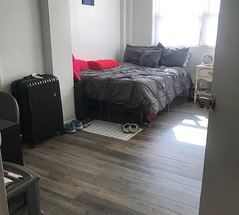 5th image of 5800 Ellsworth Ave #10