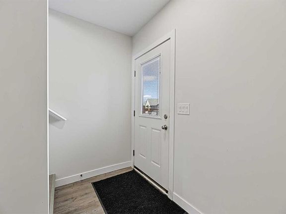 2nd image of 3 Cherry Lane Pl S