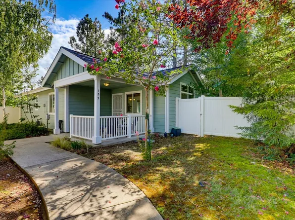 137 Highlands Ct, Grass Valley, CA 95945