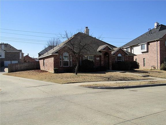3rd image of 1502 Gunnison Trl