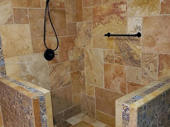 4th image of 2069 S Ocean Dr #Townhouse 13
