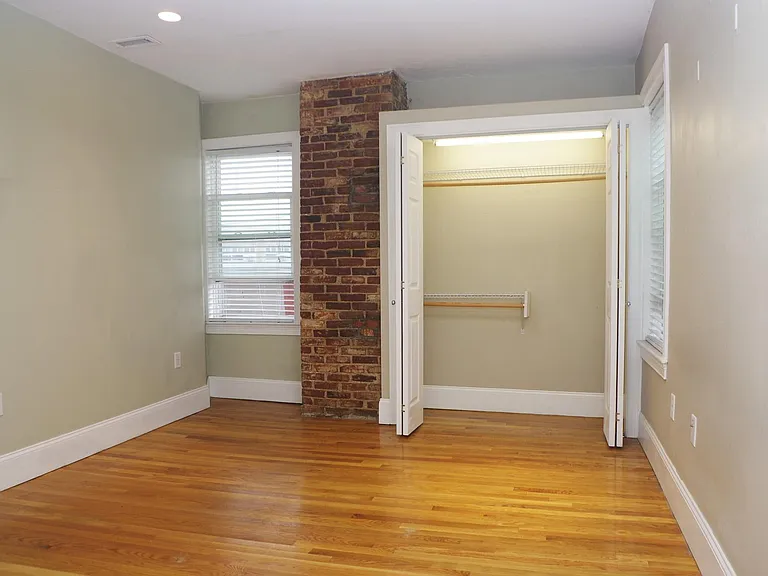9 Pompeii St #1 — Photo 10