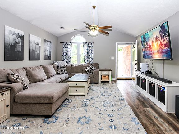 5th image of 123 Plantation Dr