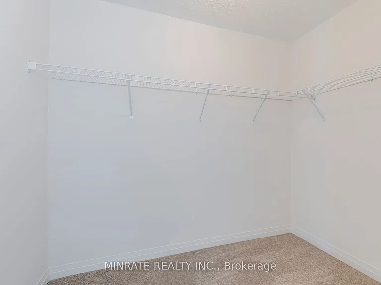 40 Freedom Cres — Photo 11