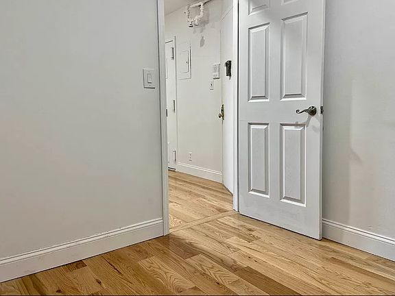 4th image of 95 Orchard St APT 9
