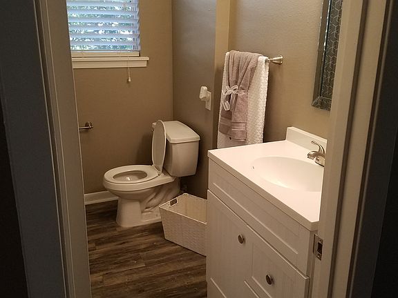 4th image of 1404 Banbury Cir