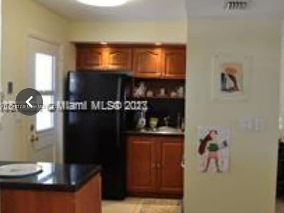 5th image of 2910 Point East Dr APT M610