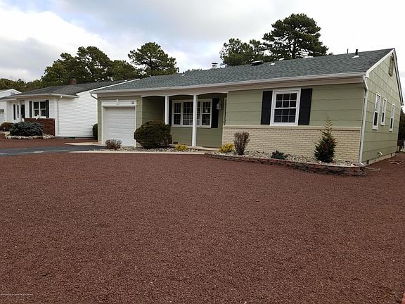 3rd image of 66 Sheepshead Dr