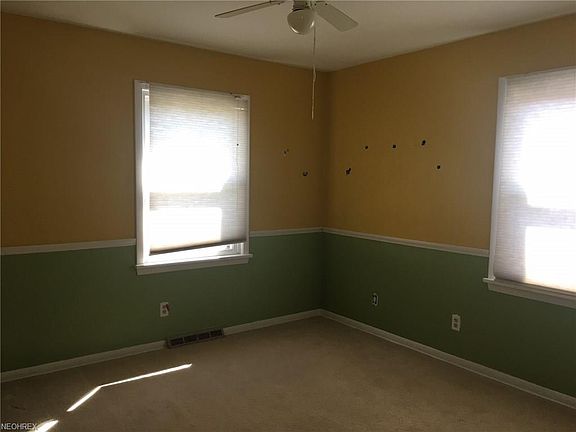 4th image of 14240 James Ave