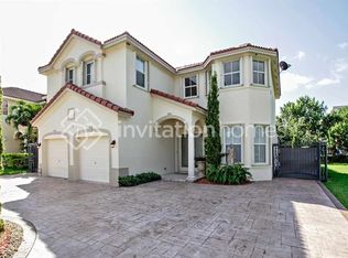 16498 SW 85th Ln, Miami, FL 33193