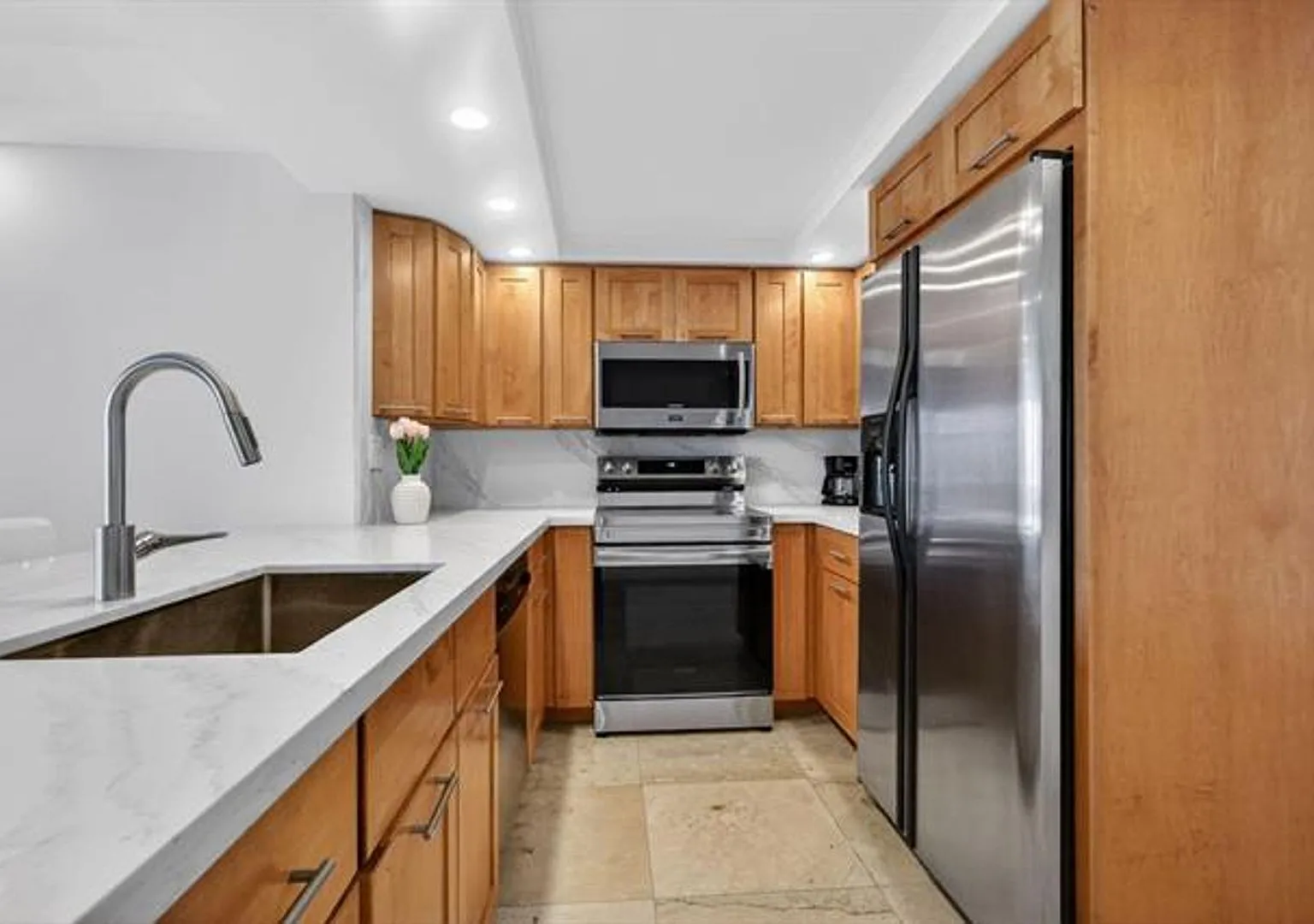 1717 N Bayshore Dr cu-A-2935, Miami, FL 33132 — Photo 1