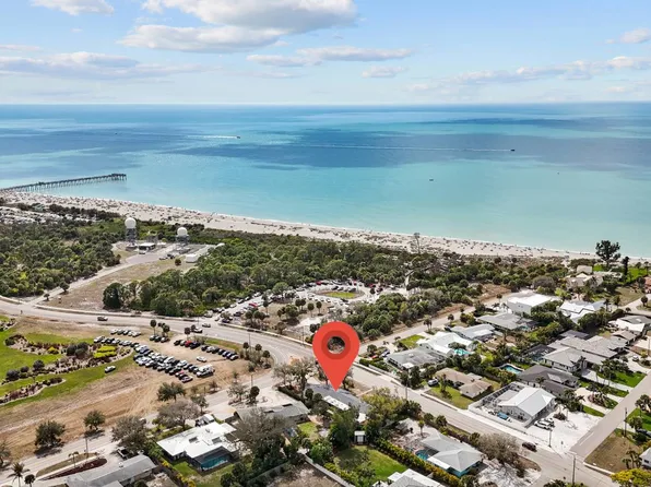 1125 Harbor Dr S, Venice, FL 34285