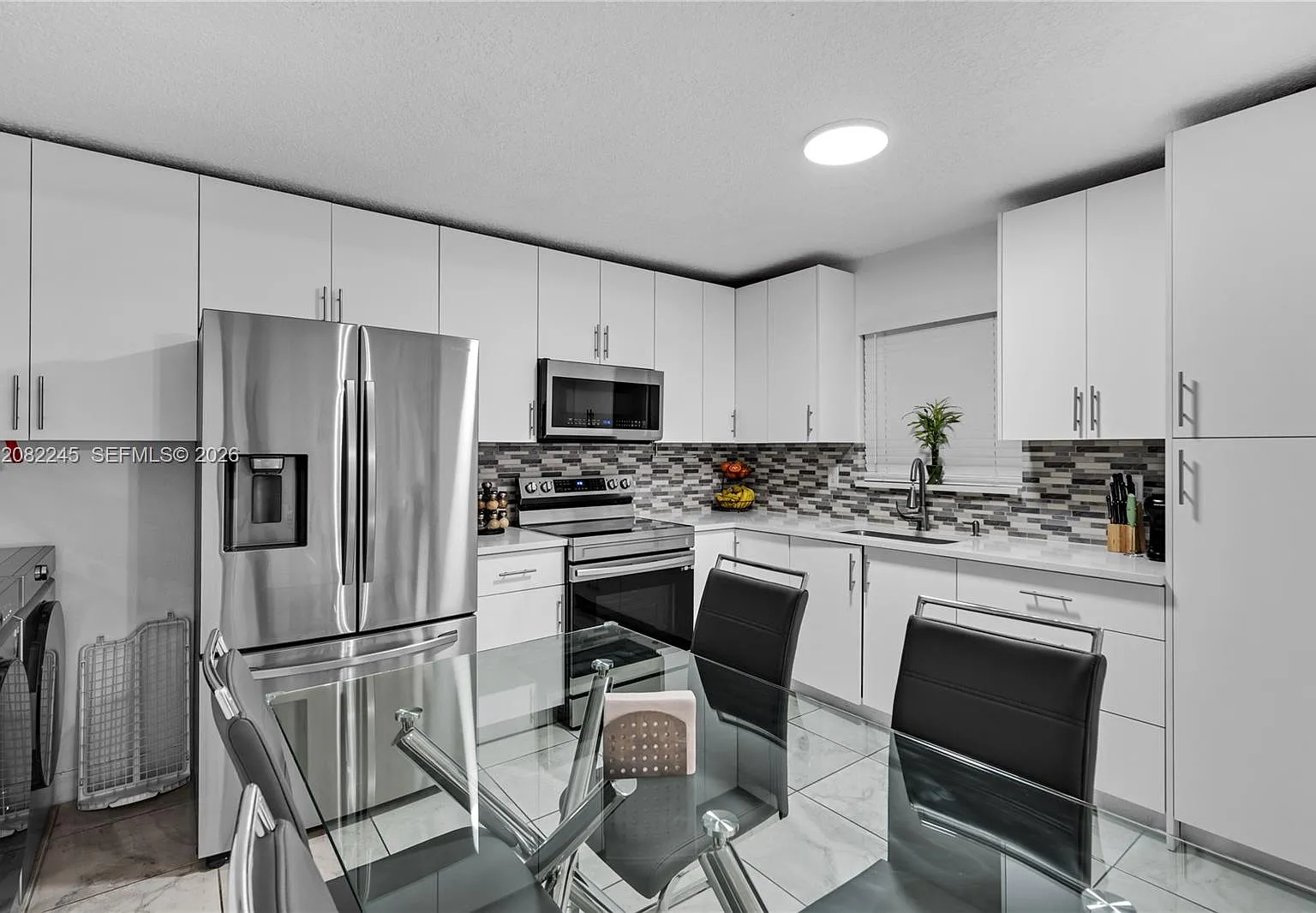 Palm Villas Condo — Photo 2