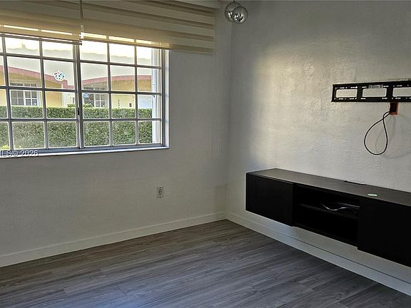 3rd image of 6758 NW 182nd St APT 101
