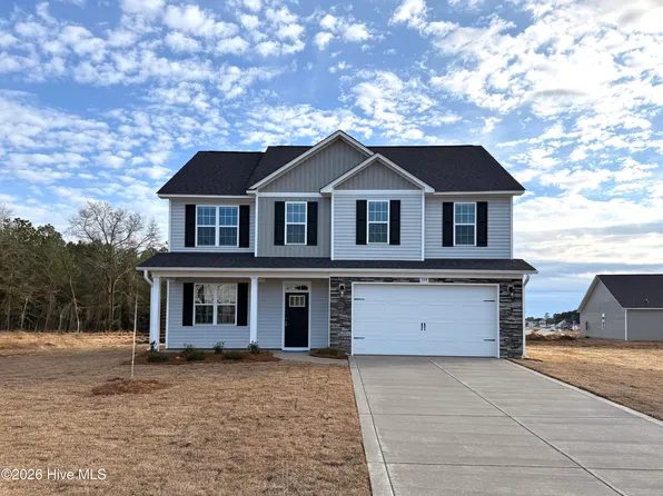 334 Crowville Street, Raeford, NC 28376