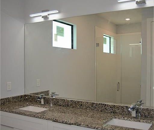 4th image of 2834 SW 25th Pl