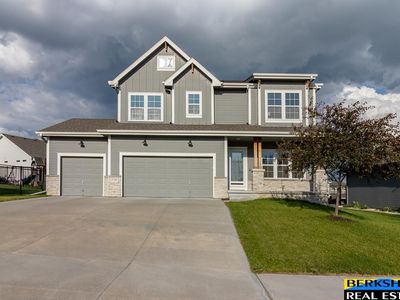 10569 S 111th St, Papillion, NE, 68046