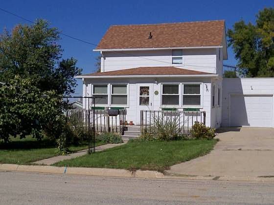 1st image of 407 C Ave