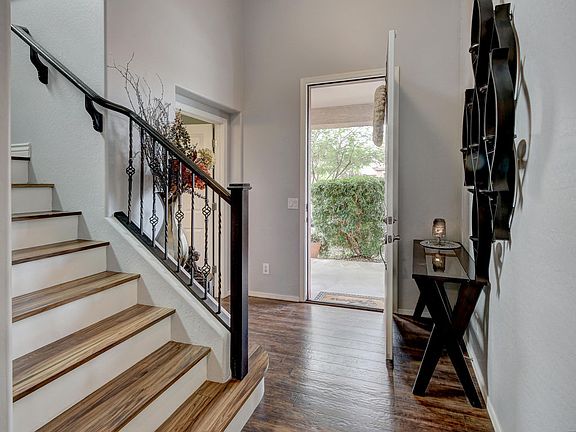 3rd image of 3318 W Gran Paradiso Dr