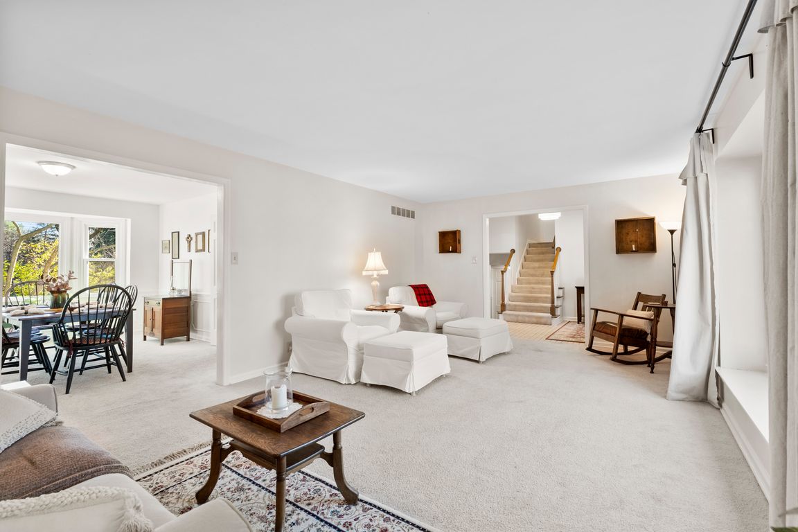 next background image