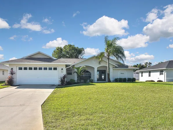 9240 Cypress Dr N, Fort Myers, FL 33967