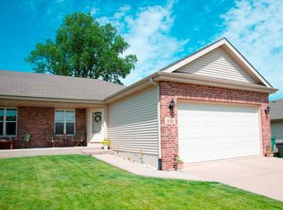 939 Arrowhead Dr, Elwood, IL 60421