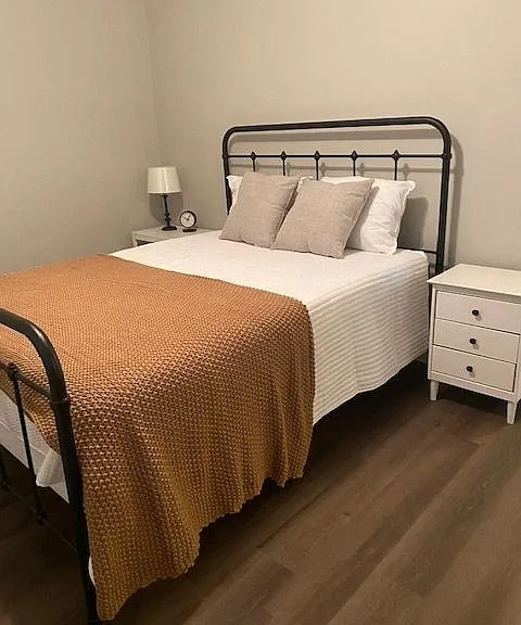 Shasta Villa Apartments — Photo 5