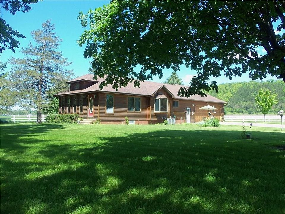 1st image of W7646 170th Ave