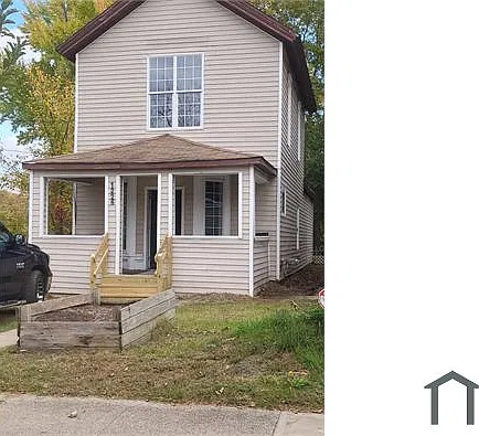 3 bed, $1,400 — Photo 1