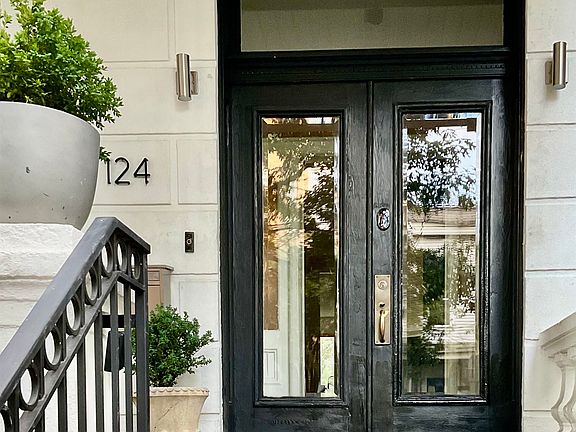 2nd image of 124 Booraem Ave