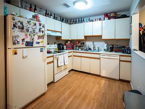 5th image of 852 Skyline Dr #852