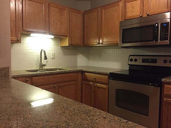 3rd image of 4680 Tower St SE APT 122